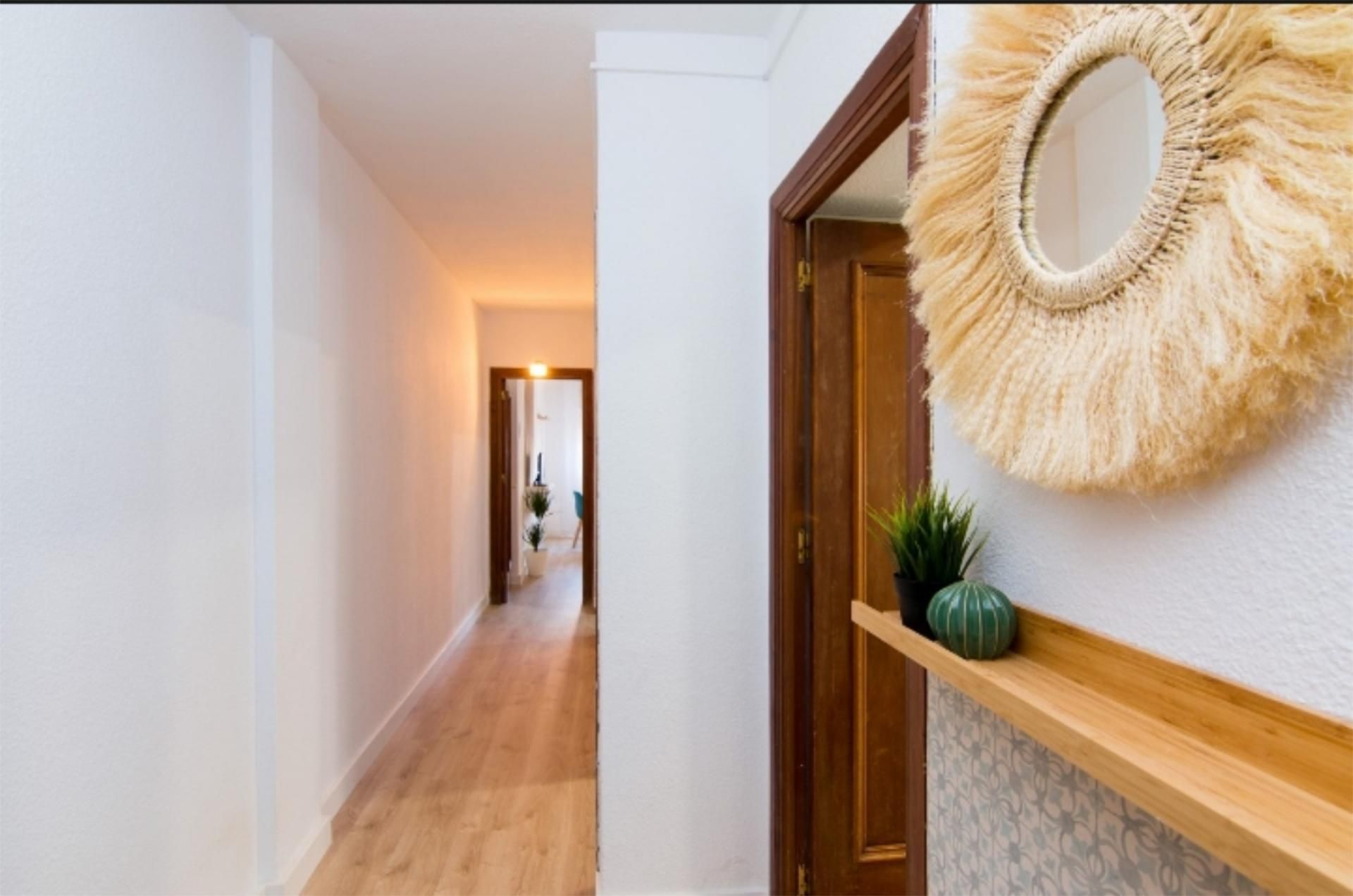 Flat to rent in  Granada Capital  with Air Conditioner