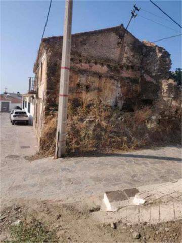 Casa-chalet en Venta en Macharaviaya