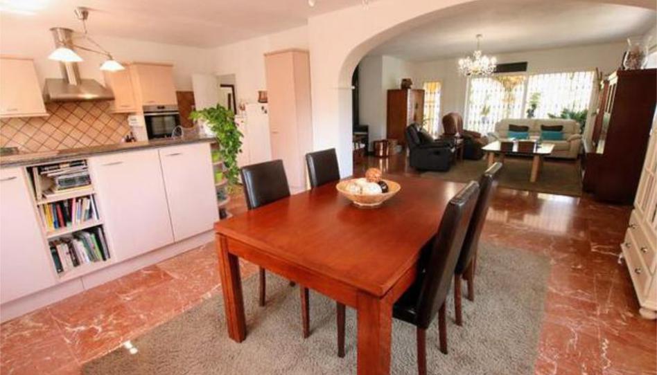 Casa adosada en venda a Pinos de Alhaurín, Málaga - imatge 1 Foto 1 de Casa adosada en venda a Pinos de Alhaurín, Málaga