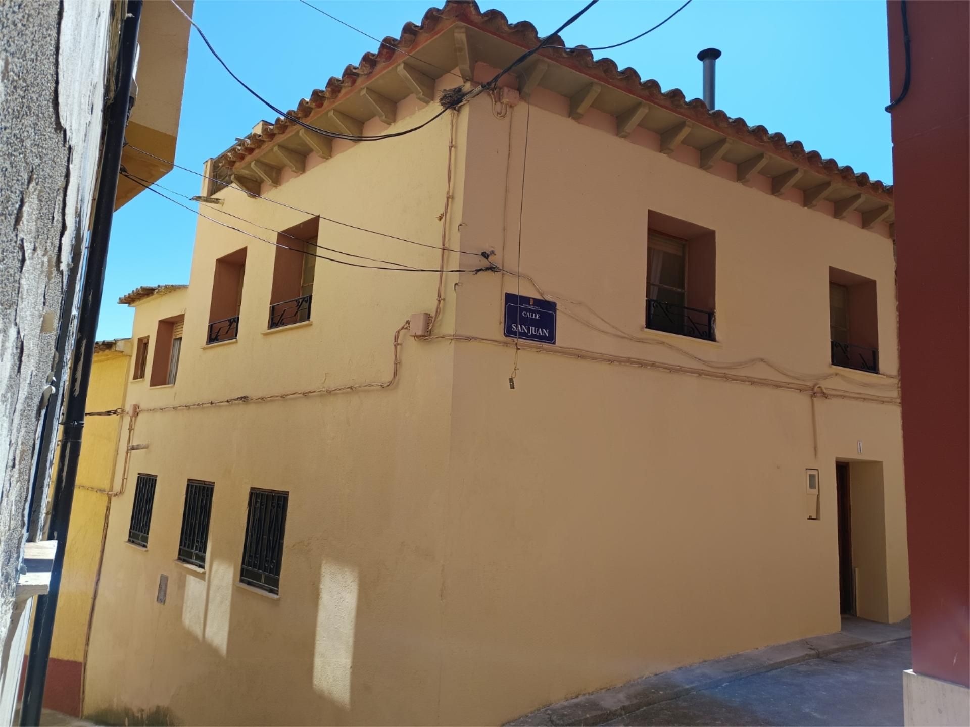Exterior view of Single-family semi-detached for sale in Alcolea de Cinca  with Air Conditioner, Terrace and Storage room