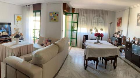 Flat to rent in Calle Manuel Fuentes "bocanegra", 21, Ciudad Jardín - Zoco, Córdoba - image 3 Photo 3 of Flat to rent in Calle Manuel Fuentes "bocanegra", 21, Ciudad Jardín - Zoco, Córdoba