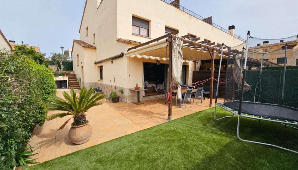 Casa adosada en venda a Carrer de Vilarnau, 8b, Sant Joan - Vilarromà, Girona - imatge 1 Foto 1 de Casa adosada en venda a Carrer de Vilarnau, 8b, Sant Joan - Vilarromà, Girona