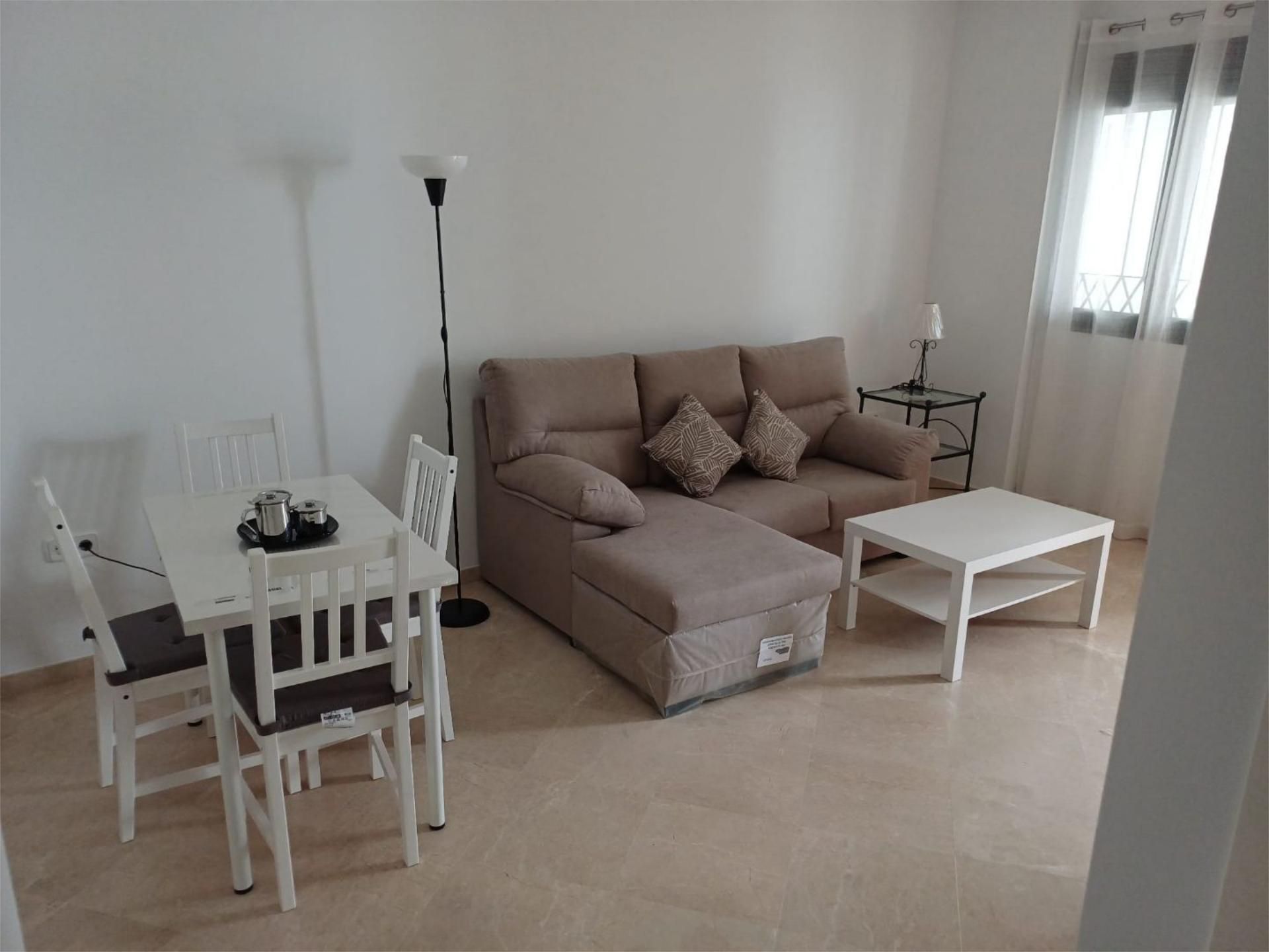 Living room of Apartment to rent in  Sevilla Capital  with Air Conditioner, Heating and Furnished