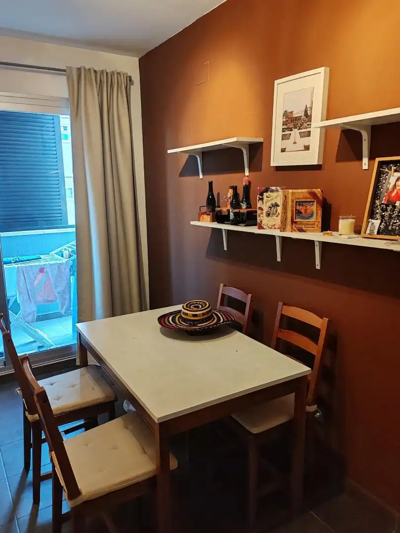 Habitación en Avenida Circunvalación, 15, Carretera de Granada - La Alcazaba Comedor de Piso para compartir en Alhendín con Jardín privado, Terraza y Piscina