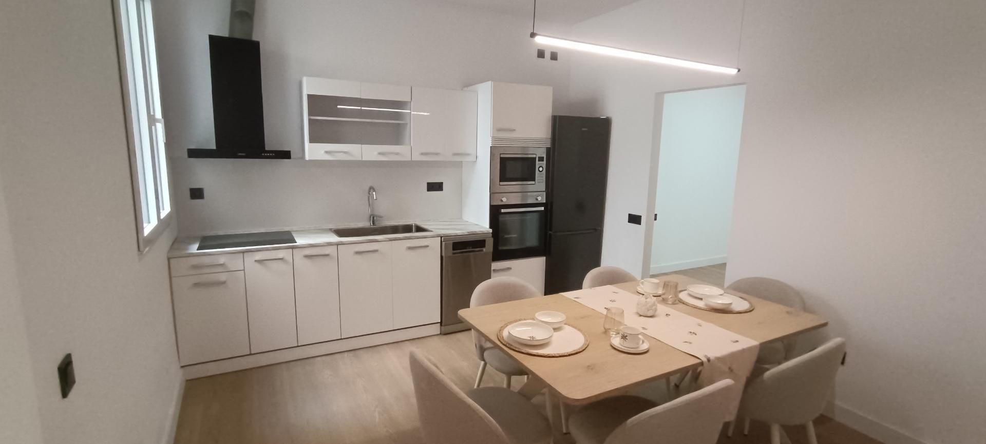 Cuina de Apartament per a compartir en Ontinyent amb Aire condicionat, Parquet i Terrassa