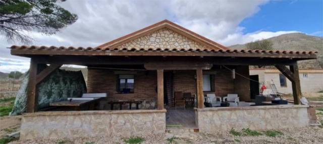 Finca rústica en Venta en Calle de la Maestra Sacramento Llamas, 24 en Driebes