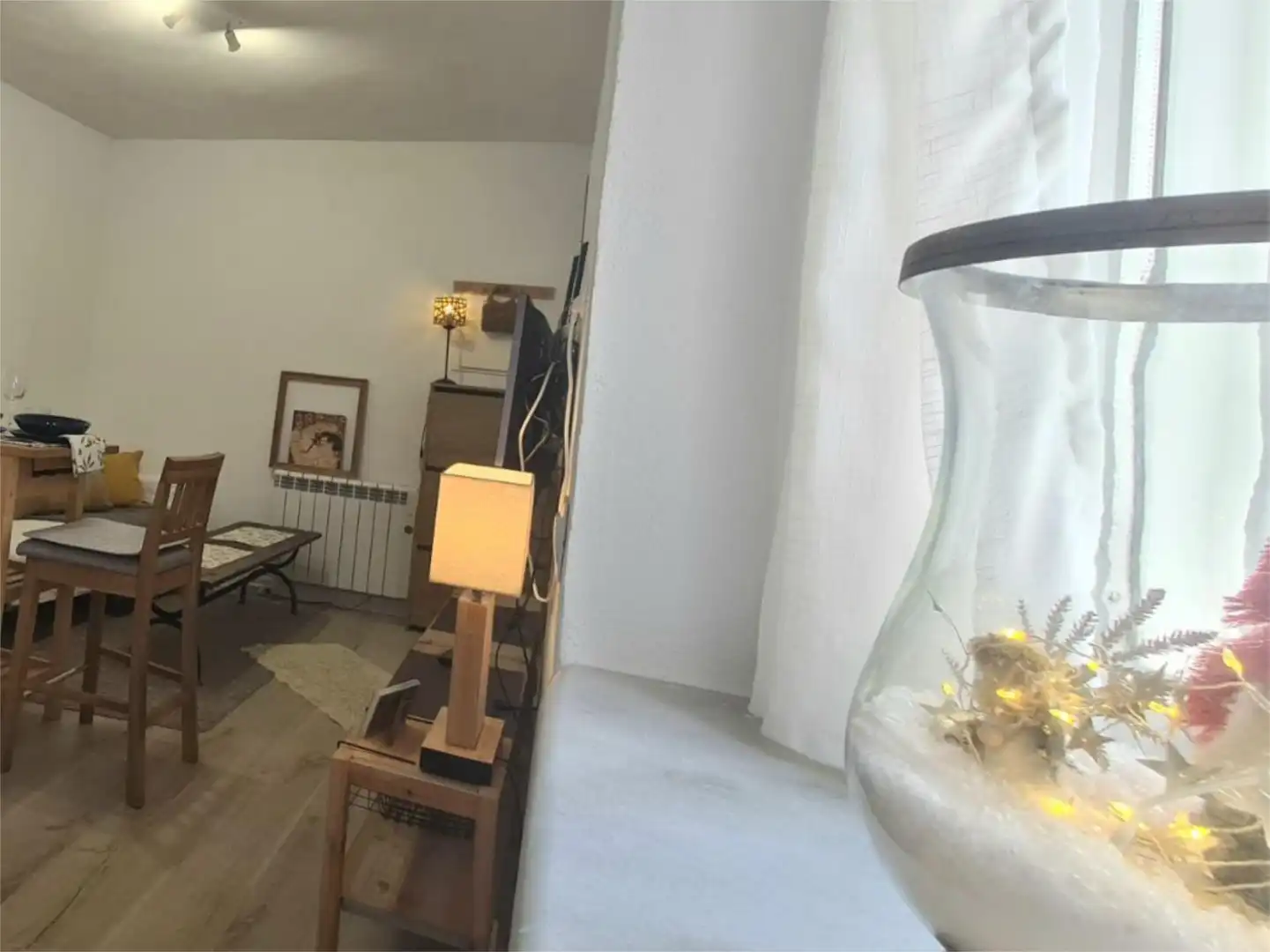 Casa adosada en venta en Calle Barrio Alto, 13, Casares pueblo Sala de estar de Casa adosada en venta en Casares con Calefacción, Terraza y Amueblado