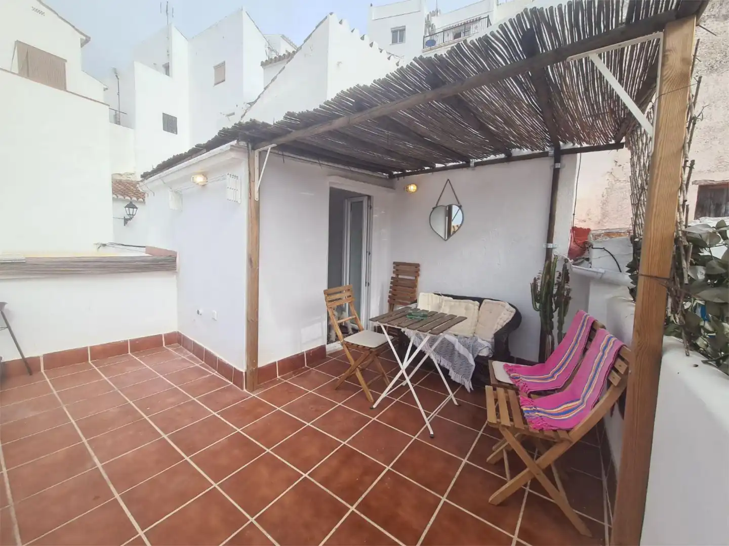 Casa adosada en venta en Calle Barrio Alto, 13, Casares pueblo Terraza de Casa adosada en venta en Casares con Calefacción, Terraza y Amueblado