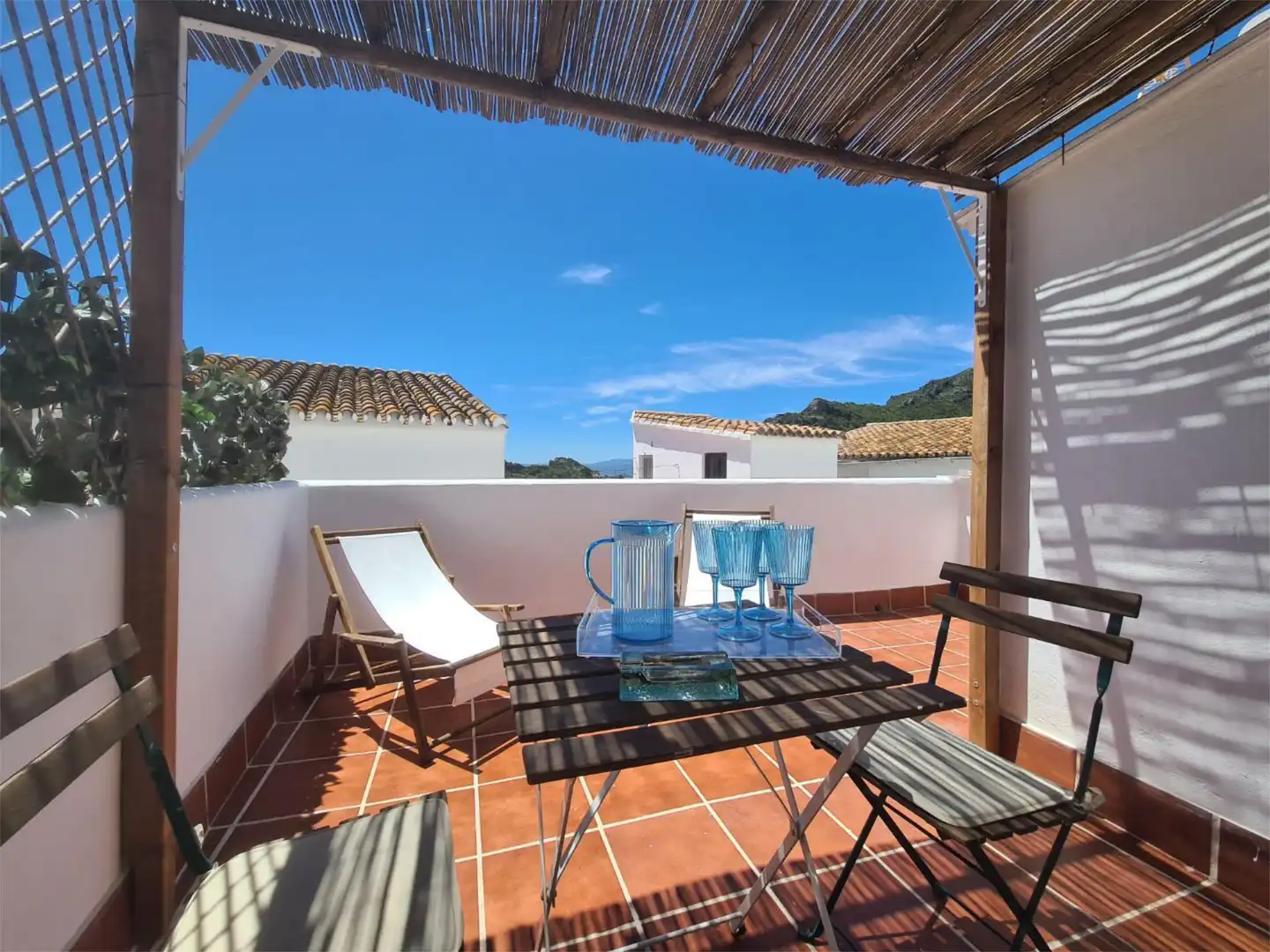 Casa adosada en venta en Calle Barrio Alto, 13, Casares pueblo Terraza de Casa adosada en venta en Casares con Calefacción, Terraza y Amueblado