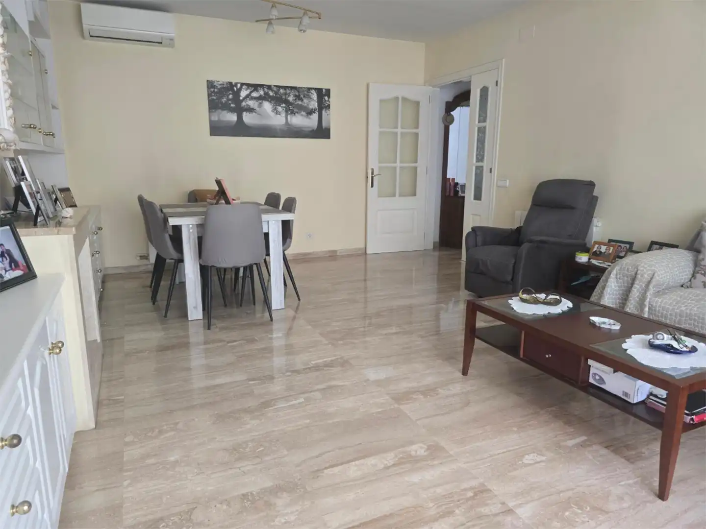 Einfamilien-Reihenhaus zum Verkauf in El Carrer de Manuel Soler, 24, Calafell Poble Esszimmer von Einfamilien-Reihenhaus zum Verkauf in Calafell mit Klimaanlage, Terrasse und Balkon