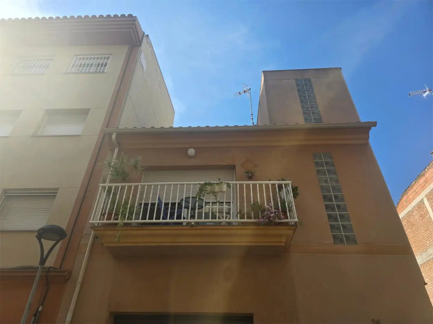 Einfamilien-Reihenhaus zum Verkauf in El Carrer de Manuel Soler, 24, Calafell Poble Terrasse von Einfamilien-Reihenhaus zum Verkauf in Calafell mit Klimaanlage, Terrasse und Balkon