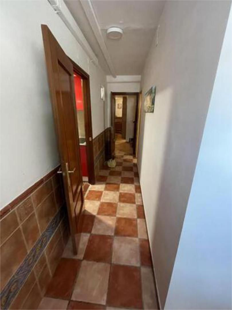 Apartament de lloguer en  Granada Capital amb Traster i Moblat