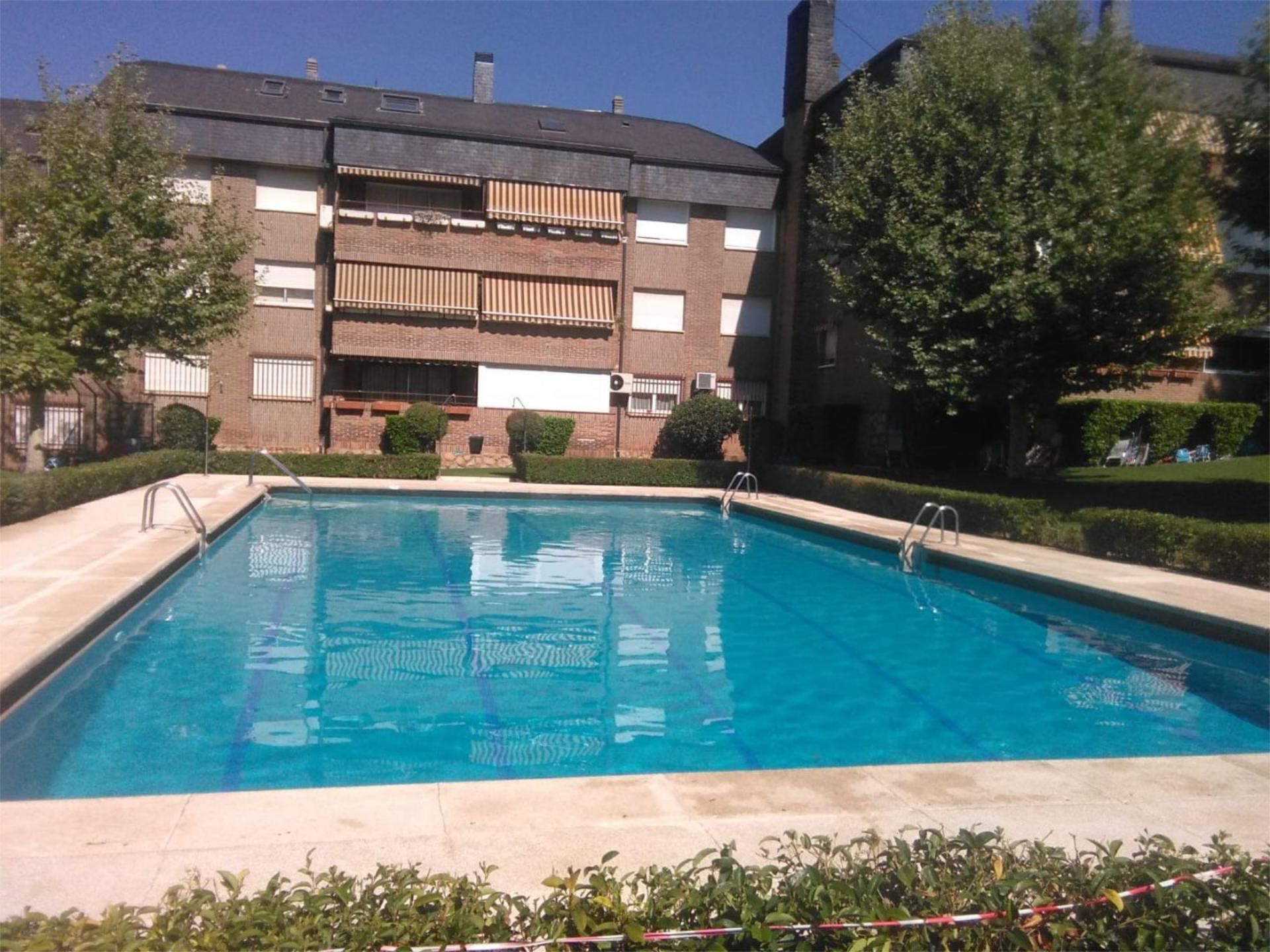 Pis de lloguer a Calle del Cedro, 8, Los Robles