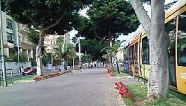 Piso en Venta en Avenida Príncipes de España, 3 en Chimisay - Las Delicias - Miramar