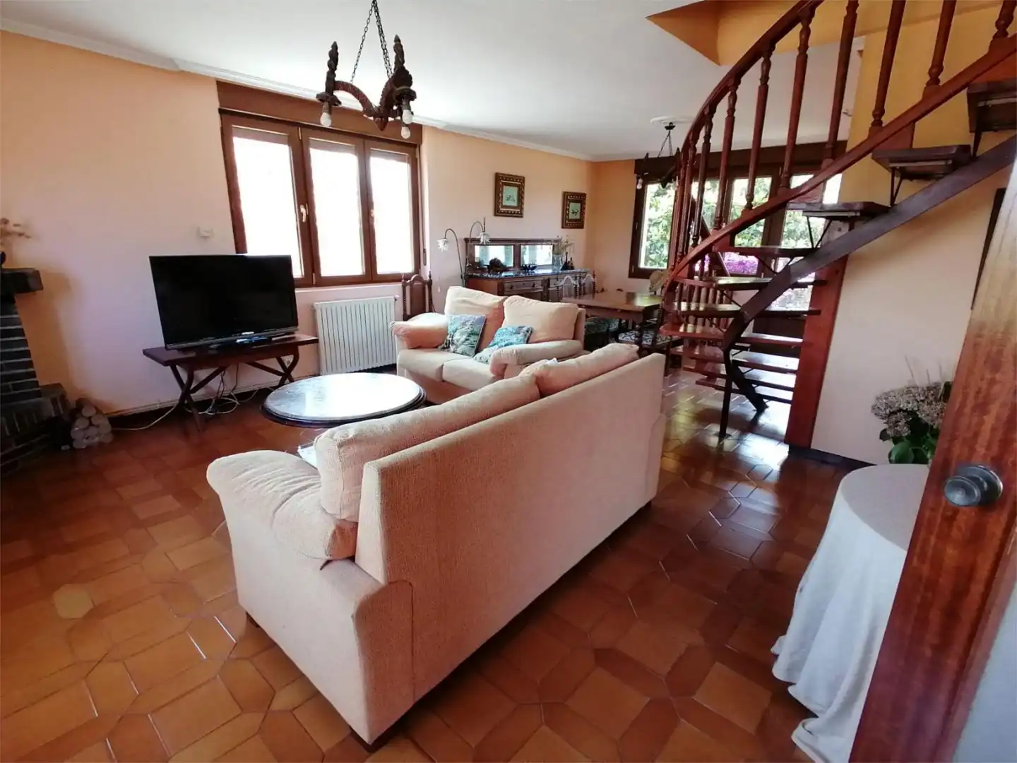 Sala de estar de Casa o chalet en venta en Santoña con Calefacción, Jardín privado y Terraza