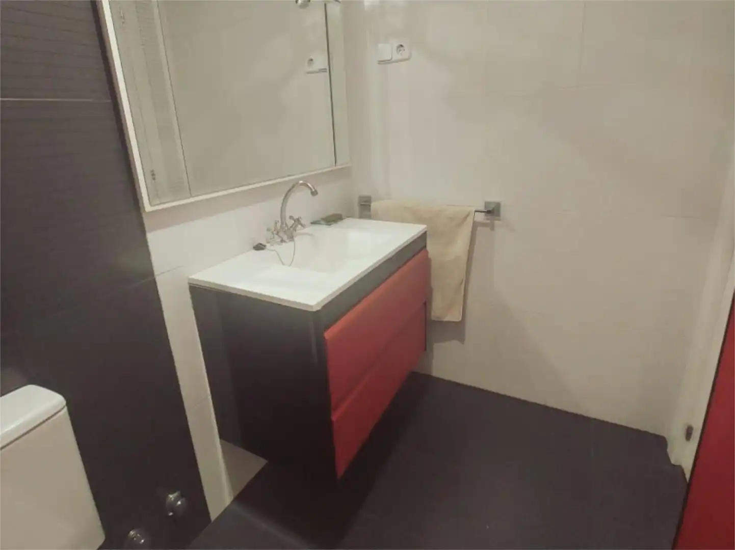 Flat for sale in Calle Mirador del Alto del Rey, 4, Fontenebro - Altavista Bathroom of Flat for sale in Collado Villalba with Air Conditioner, Heating and Private garden