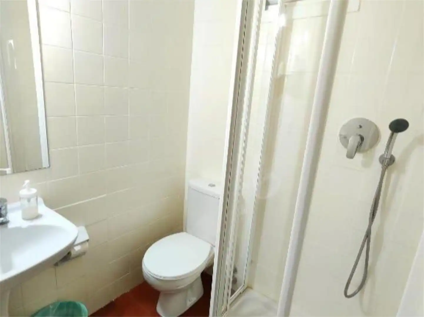 Room in Carrer Estatut, 14, Pueblo