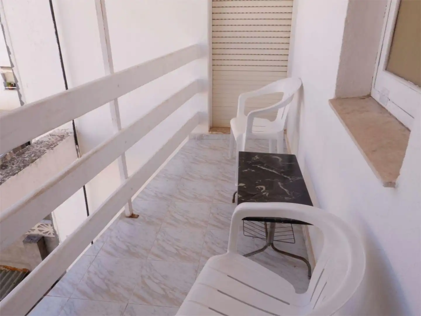 Room in Carrer Estatut, 14, Pueblo