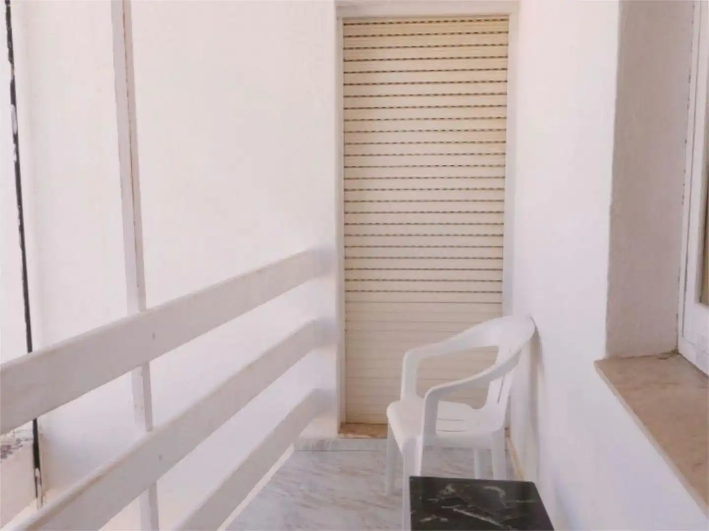 Room in Carrer Estatut, 14, Pueblo