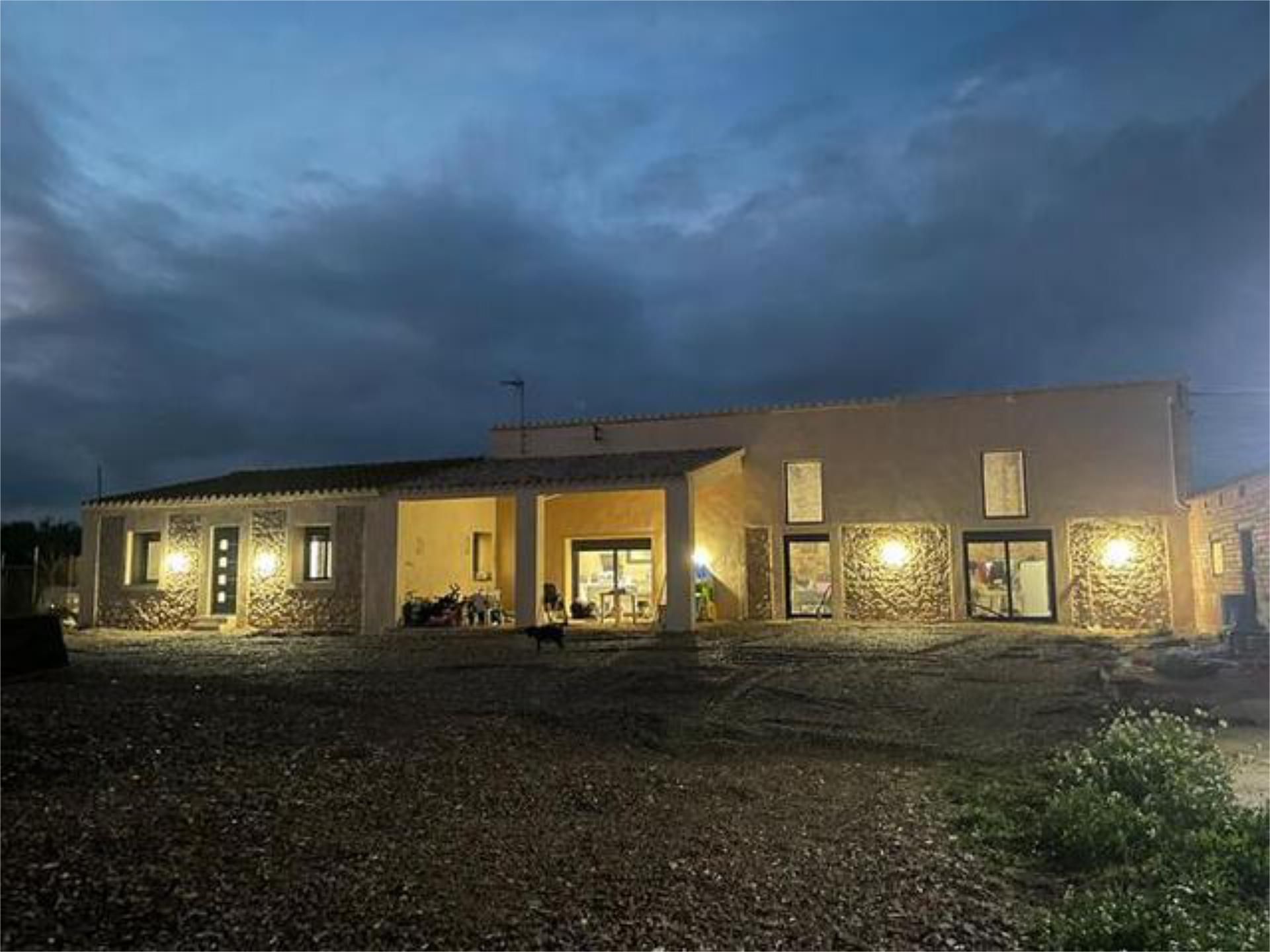 Vista exterior de Casa o xalet en venda en La Tallada d'Empordà