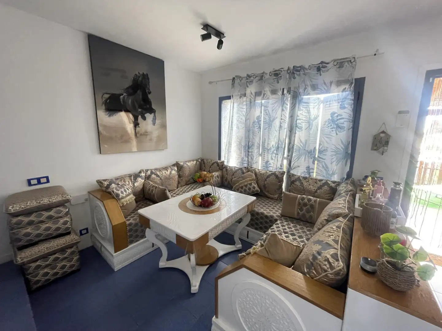Wohnzimmer von Wohnung zum Verkauf in Antigua mit Privatgarten, Parkett und Terrasse