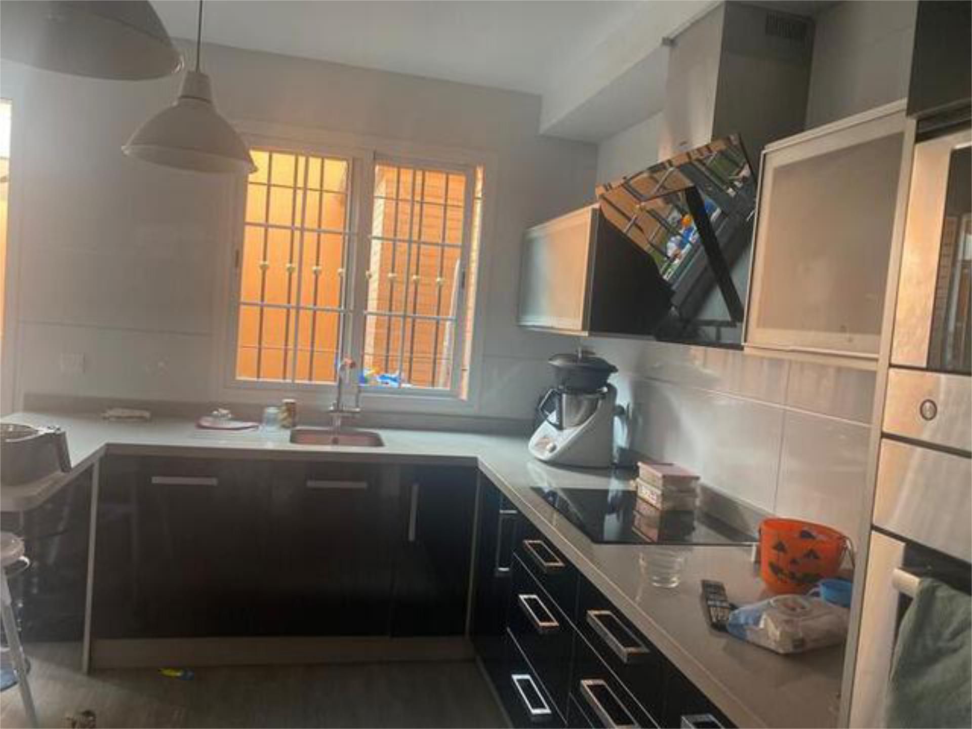 Cuina de Casa o xalet de lloguer en  Almería Capital