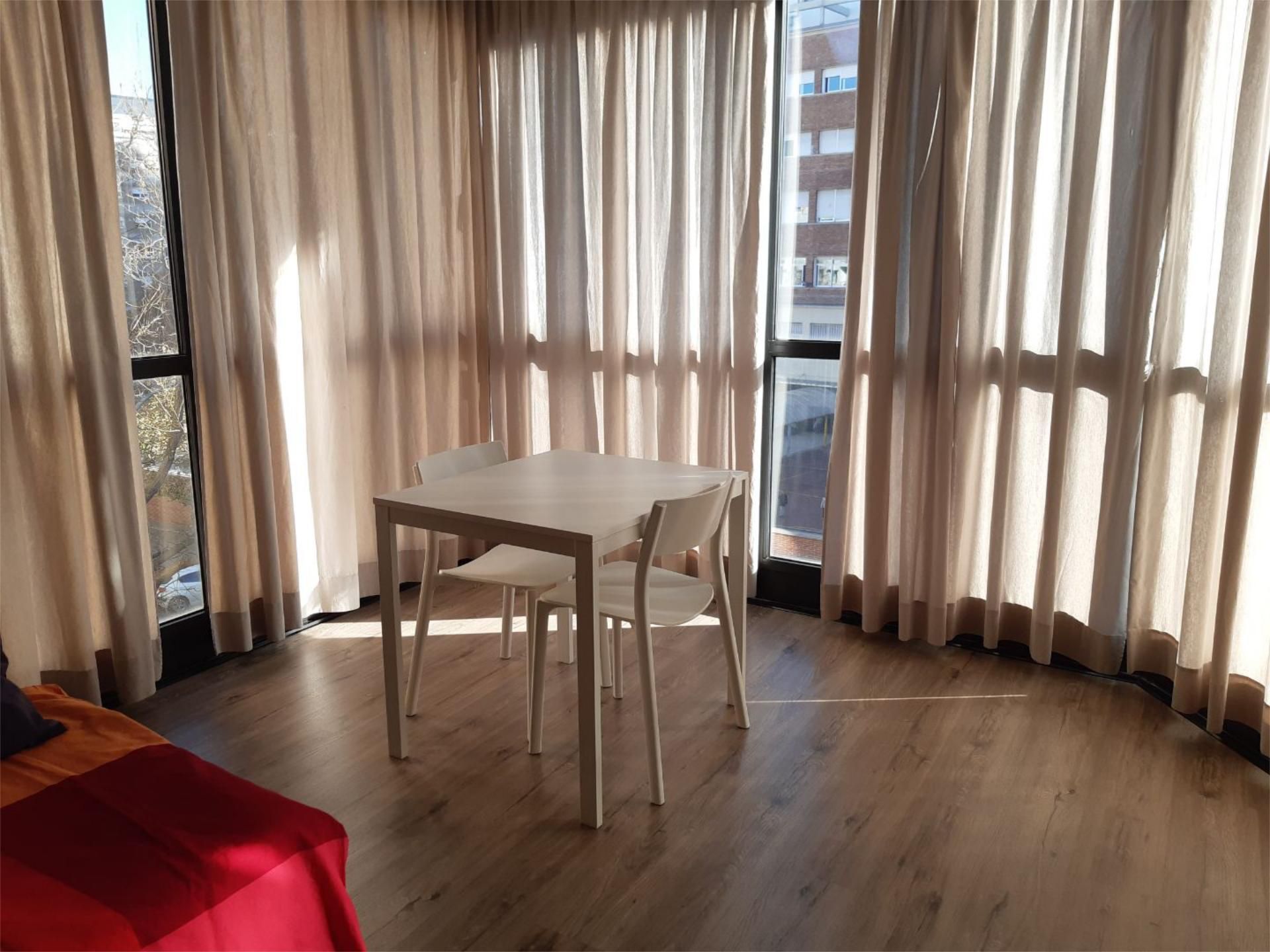 Estudio de alquiler en Calle de Clara del Rey, 13, Prosperidad