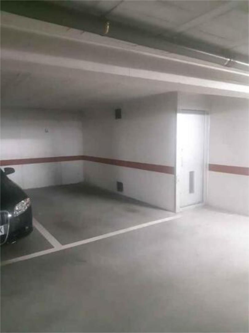Garage to rent in Chantada