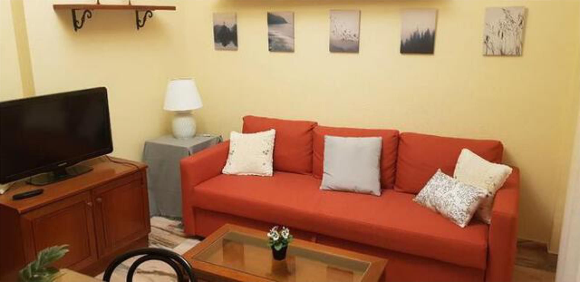 Living room of Apartment to rent in  Sevilla Capital  with Heating, Terrace and Furnished