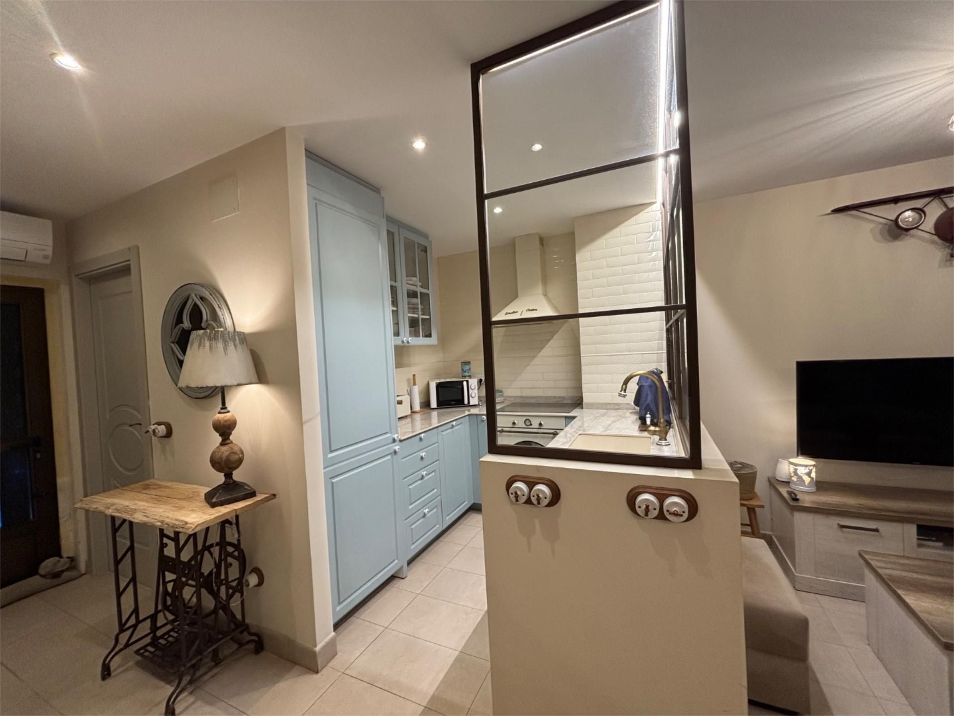 Single-family semi-detached for sale in Ronda de Los Almendros, 5, Centro