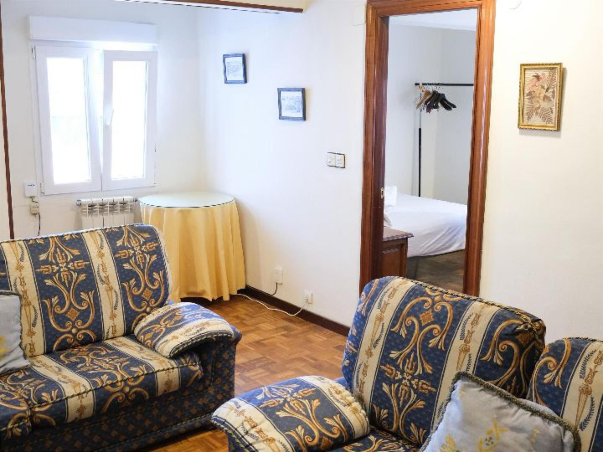 Bedroom of Flat for sale in Oviedo 