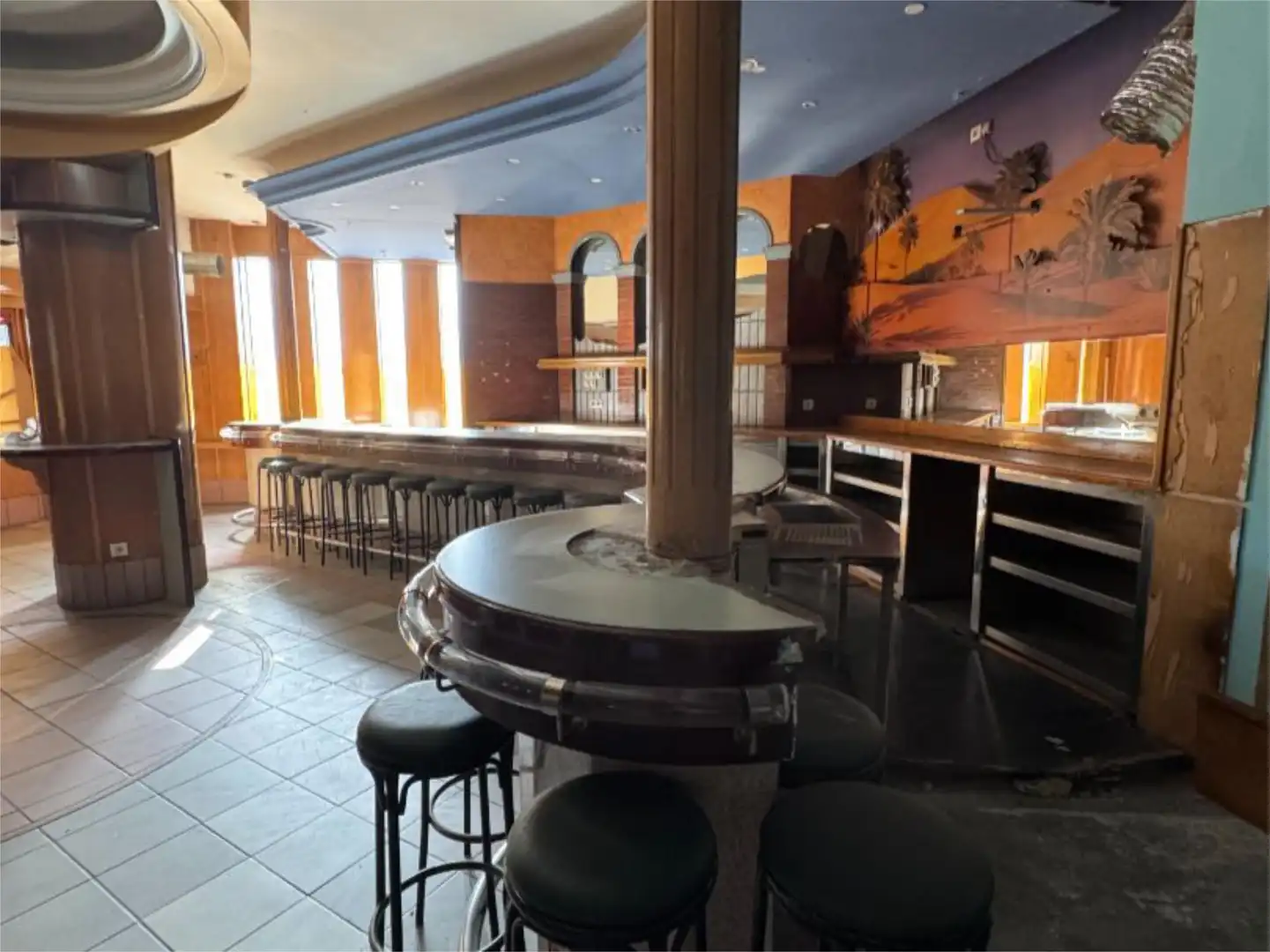 Commercial properties for sale in Avinguda de Guillem Graell, 2, La Seu d'Urgell Commercial properties for sale in La Seu d'Urgell