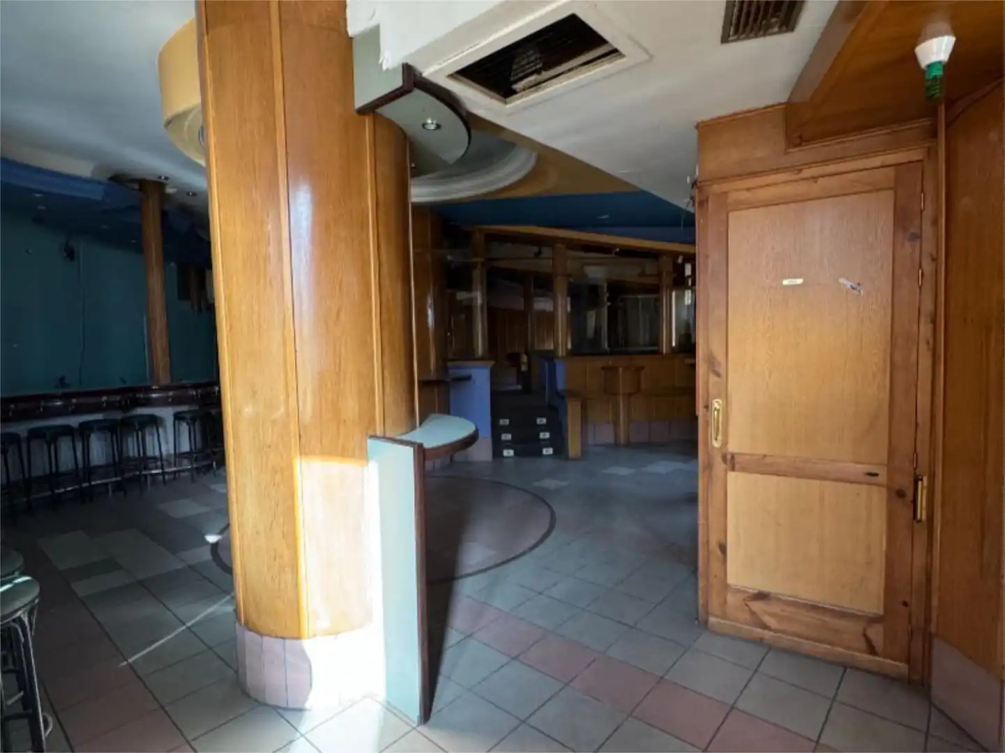 Commercial properties for sale in Avinguda de Guillem Graell, 2, La Seu d'Urgell Commercial properties for sale in La Seu d'Urgell