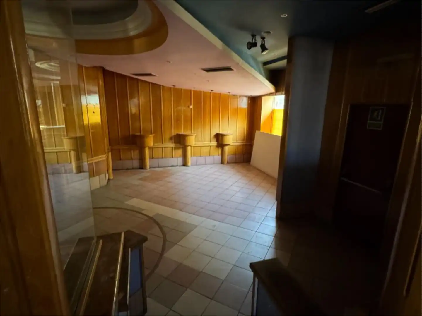 Commercial properties for sale in Avinguda de Guillem Graell, 2, La Seu d'Urgell Commercial properties for sale in La Seu d'Urgell