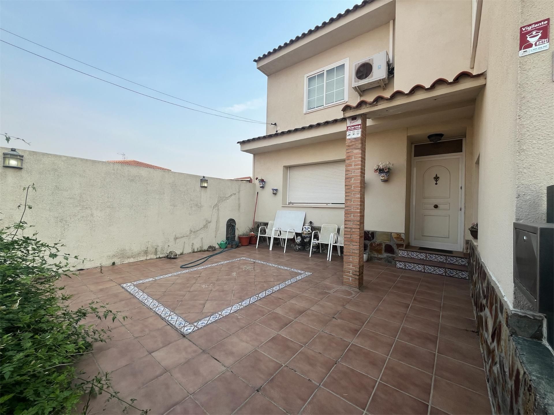 Exterior view of House or chalet for sale in Borox  with Air Conditioner, Heating and Terrace