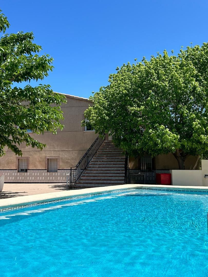 Swimming pool of Single-family semi-detached to rent in  Madrid Capital  with Air Conditioner, Heating and Private garden