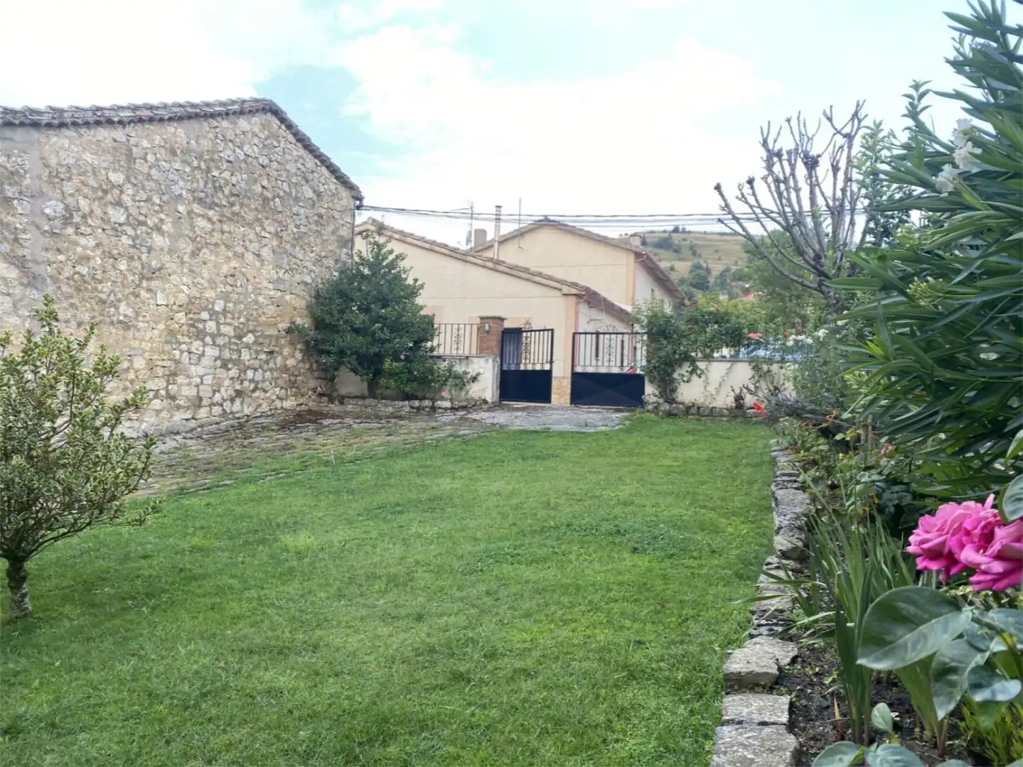 Country homes for sale in Calle San Pedro, 20, Merindad de Río Ubierna Garden of Country homes for sale in Merindad de Río Ubierna with Terrace