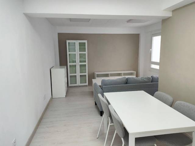 Piso en Alquiler en Rúa Xulia Minguillón, 3 en Agra del Orzán - Ventorrillo