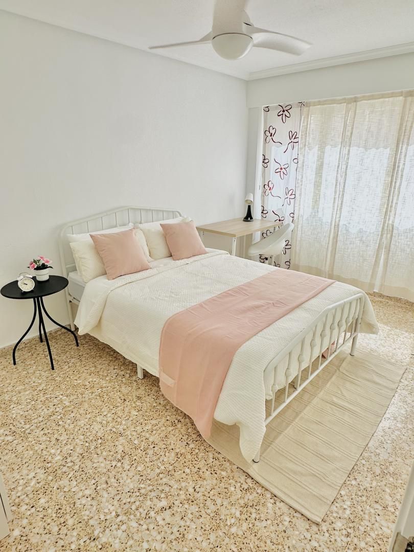 Dúplex per a compartir a Carrer Alicante, 84, Centro