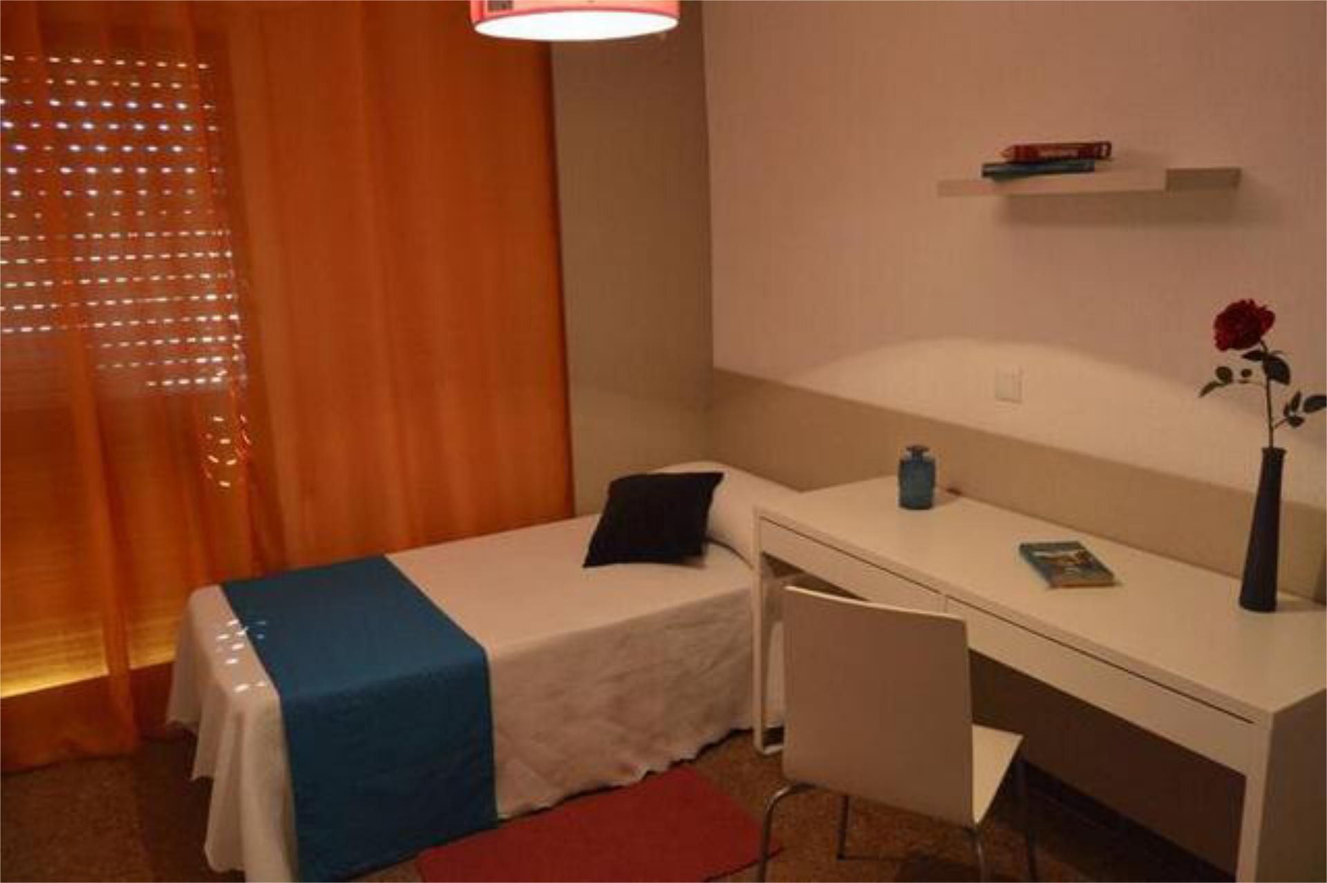 Bedroom of Flat to share in  Huelva Capital  with Terrace and Furnished