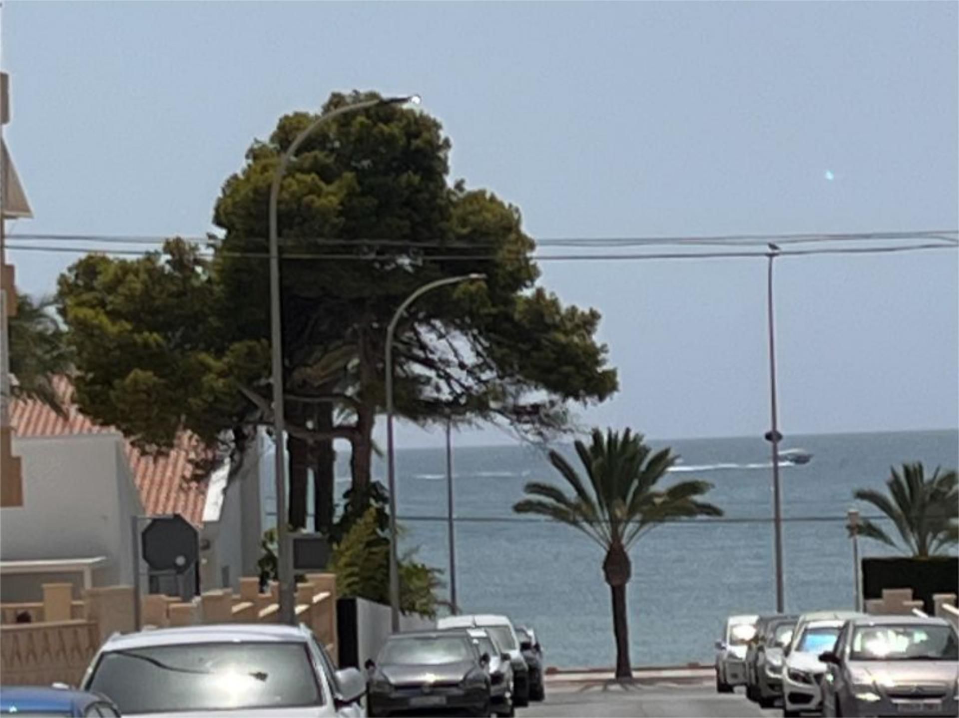 Vista exterior de Pis de lloguer en Santa Pola amb Calefacció, Jardí privat i Terrassa