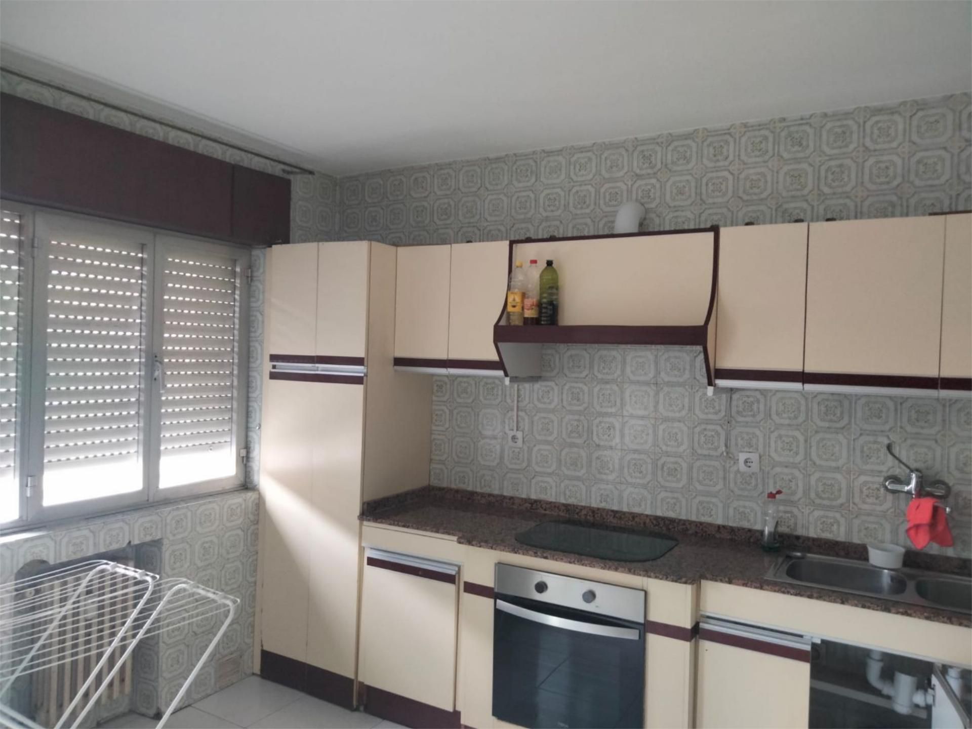 Kitchen of Flat to rent in Oviedo   with Heating, Parquet flooring and Terrace