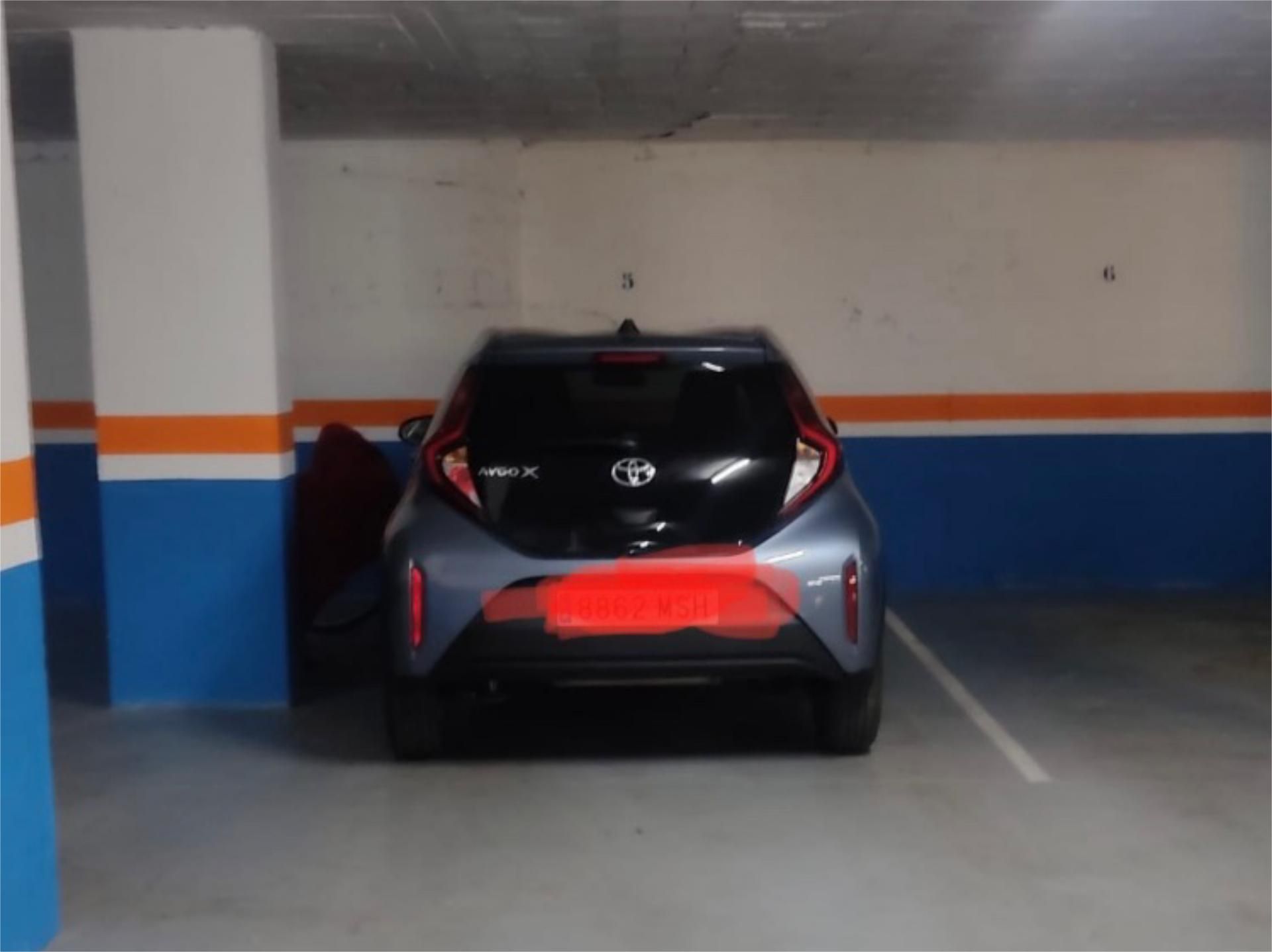 Garage to rent in Calle de Ramón Gómez de la Serna, Ricardo Soriano