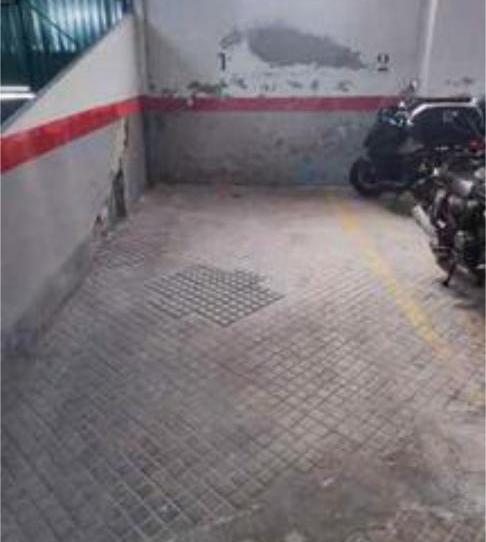 Garage to rent in Juan de la Cierva, Madrid - image 1 Photo 1 of Garage to rent in Juan de la Cierva, Madrid