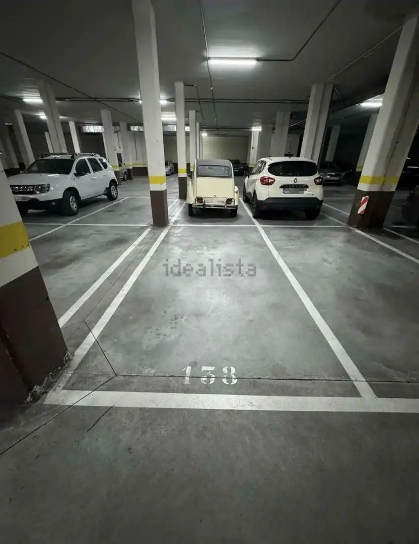 Garage for rent in Avenida de los Actores, 18, Primera Fase - Nuevo Tres Cantos Parking of Garage for rent in Tres Cantos