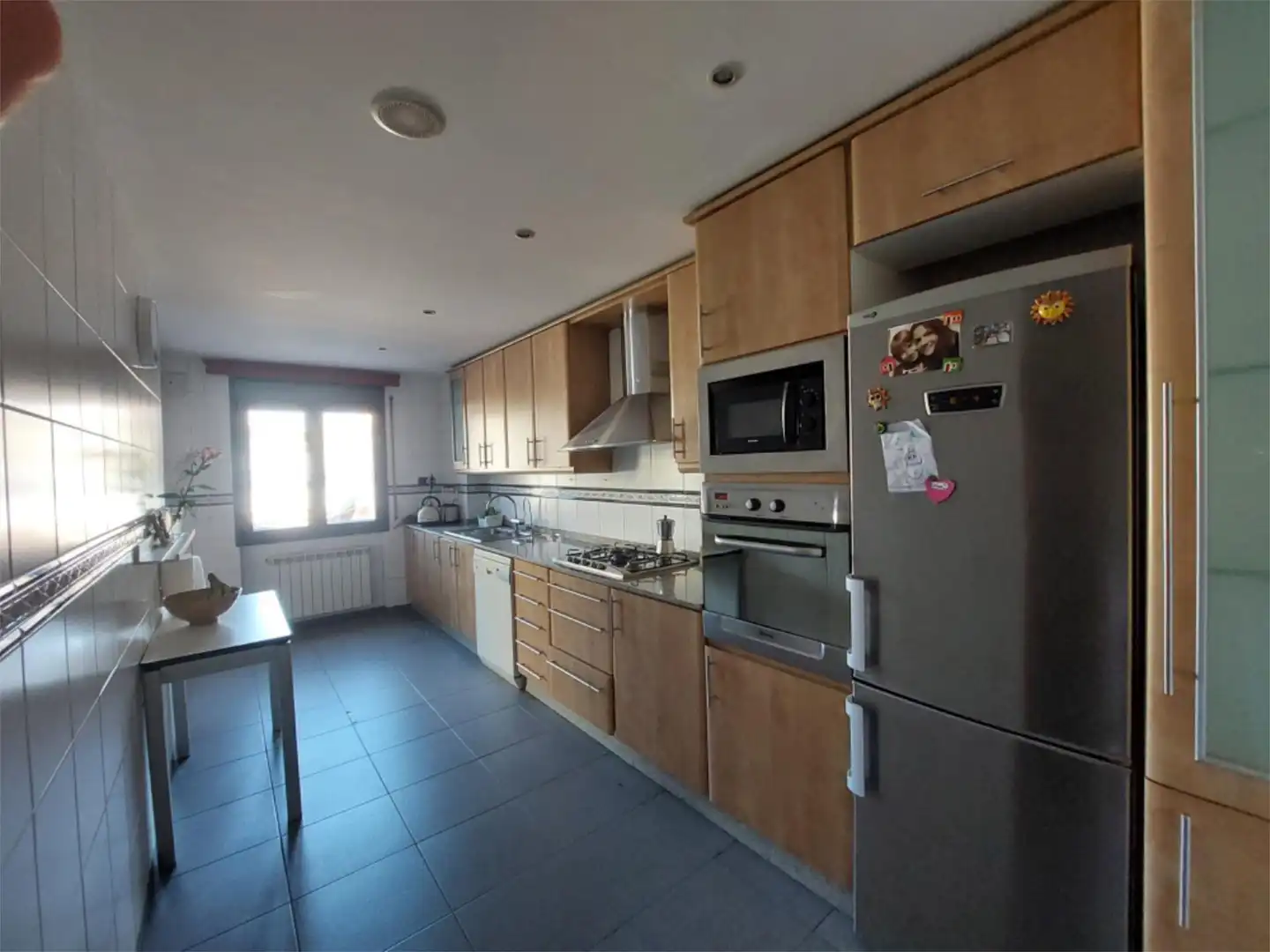 Küche von Wohnung zur untervermieten in Terrassa mit Klimaanlage, Heizung und Parkett