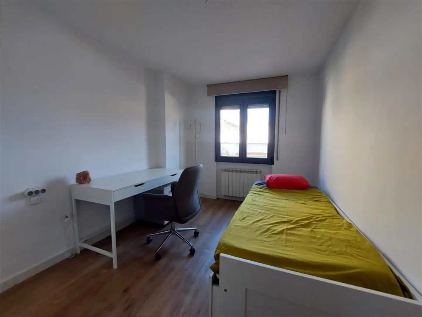 Schlafzimmer von Wohnung zur untervermieten in Terrassa mit Klimaanlage, Heizung und Parkett