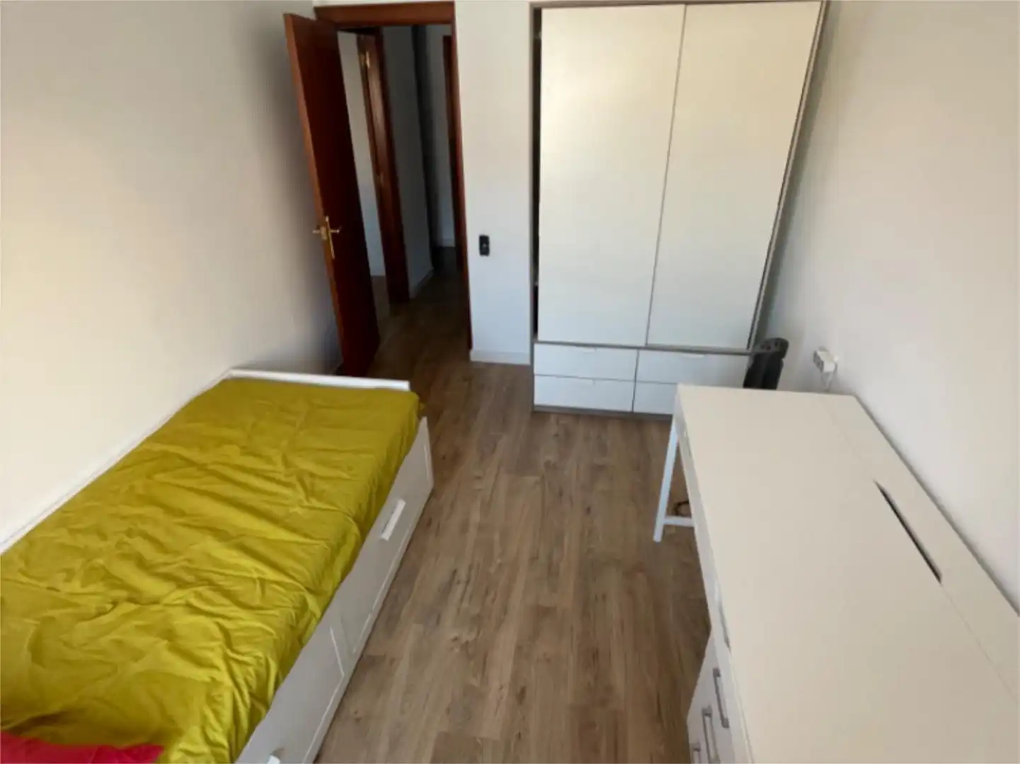 Schlafzimmer von Wohnung zur untervermieten in Terrassa mit Klimaanlage, Heizung und Parkett