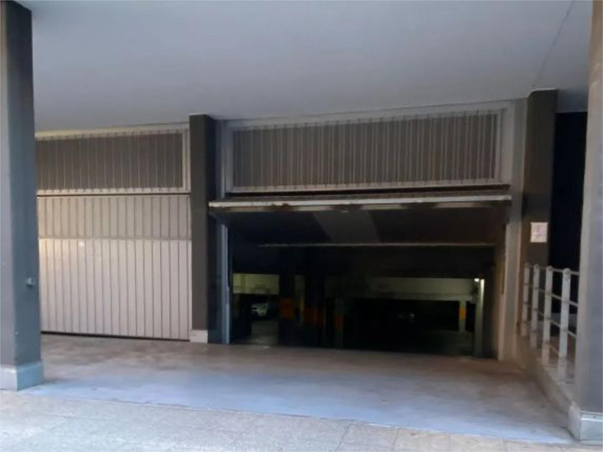Aparcament de Garatge de lloguer en  Zaragoza Capital