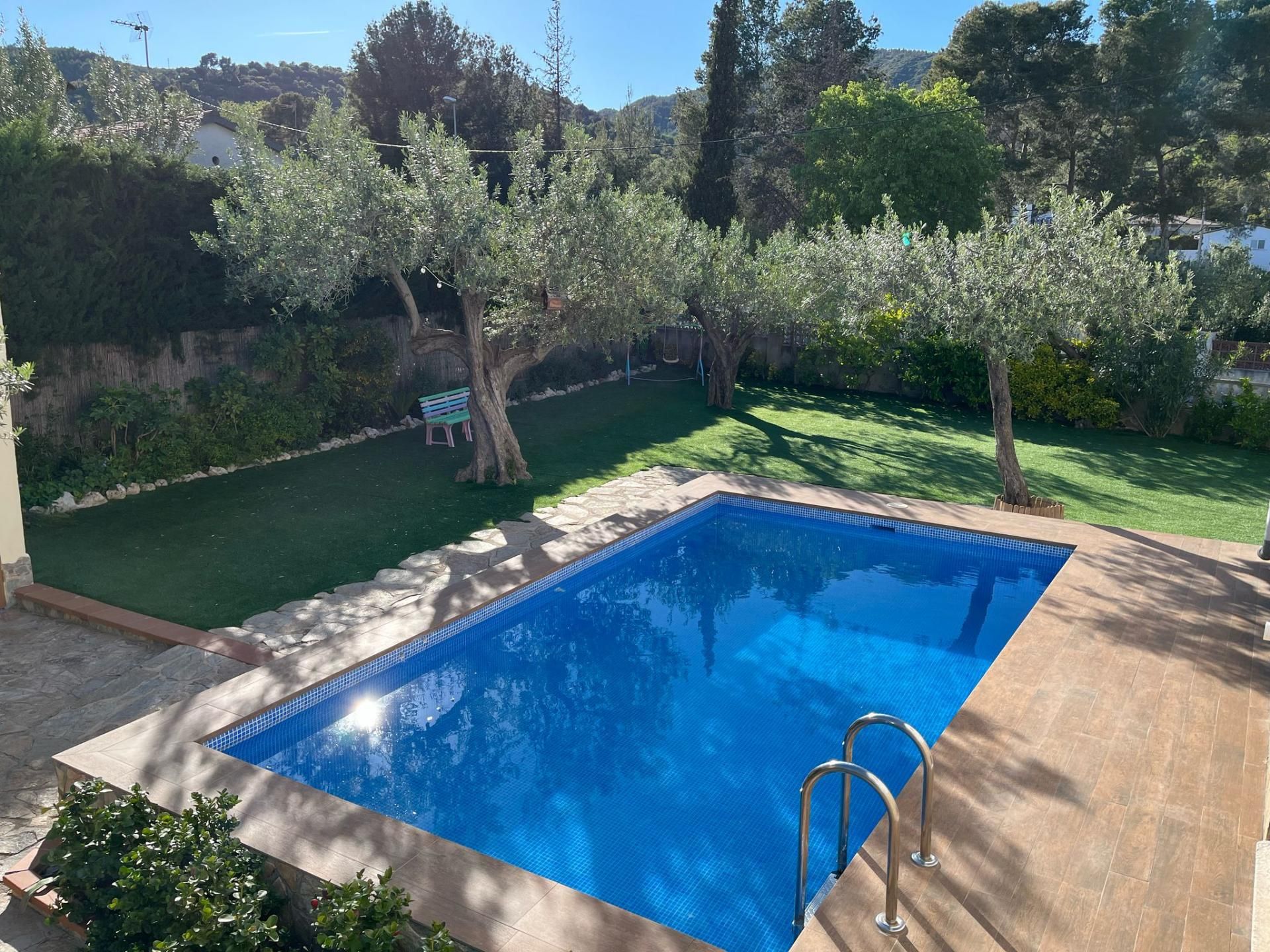 Swimming pool of Flat for sale in Esparreguera  with Air Conditioner, Private garden and Parquet flooring